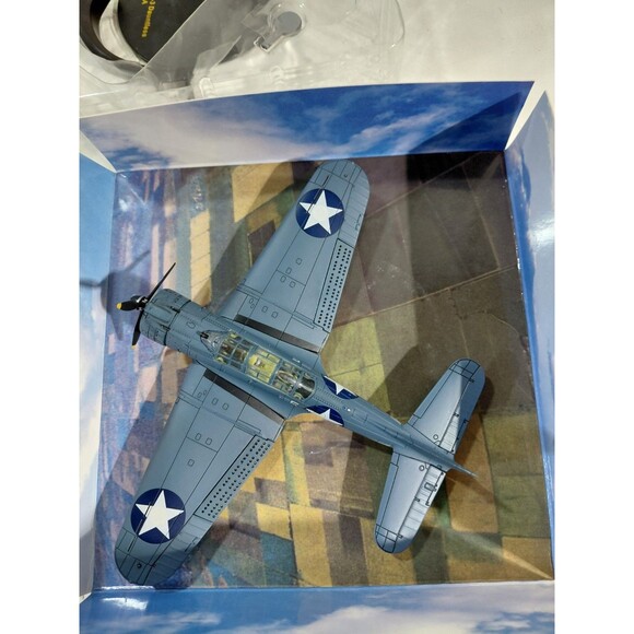 IXO Models Die Cast 1:72 Scale Douglas SBD-3 Dauntless Propeller Airplane - Picture 5 of 10
